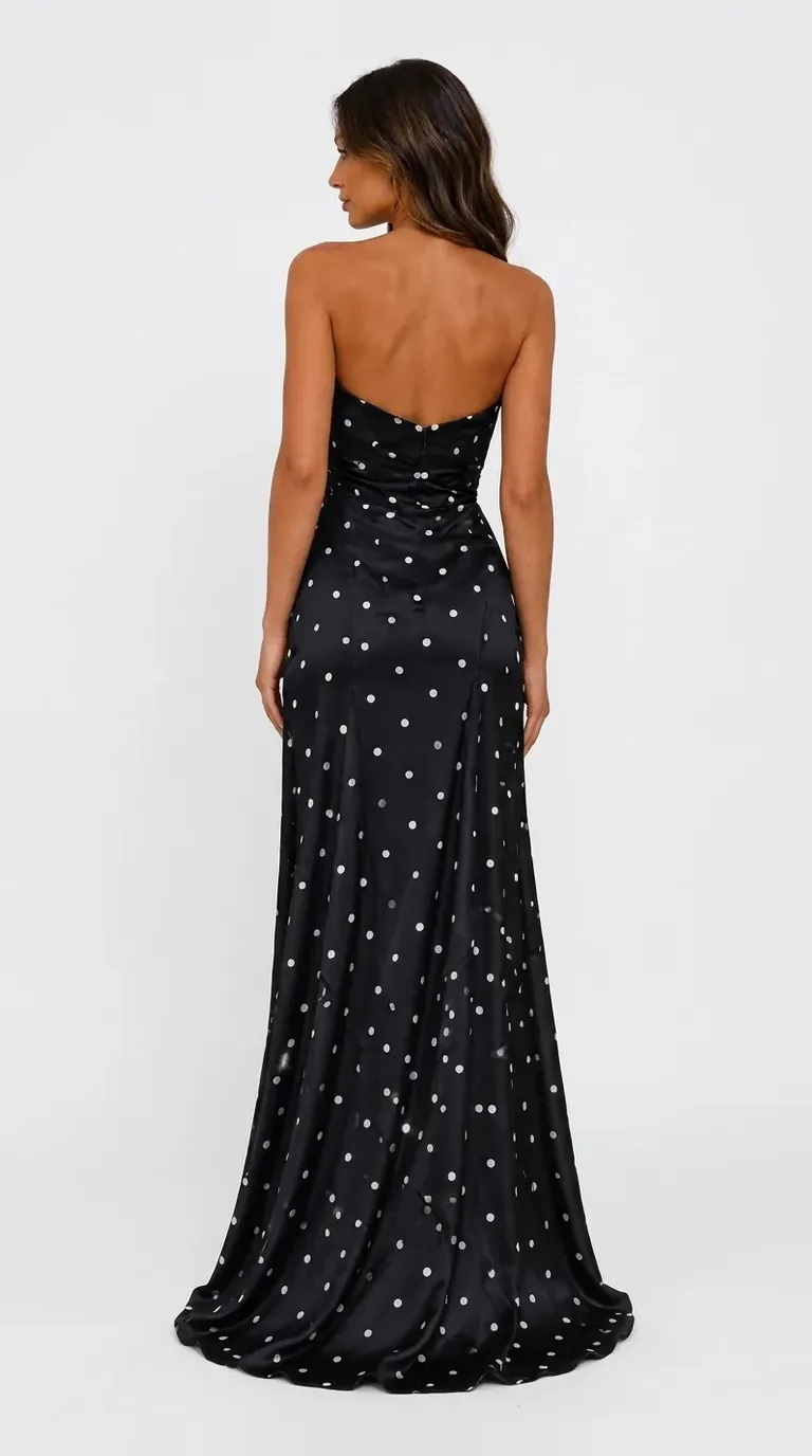 Vestido Dominó